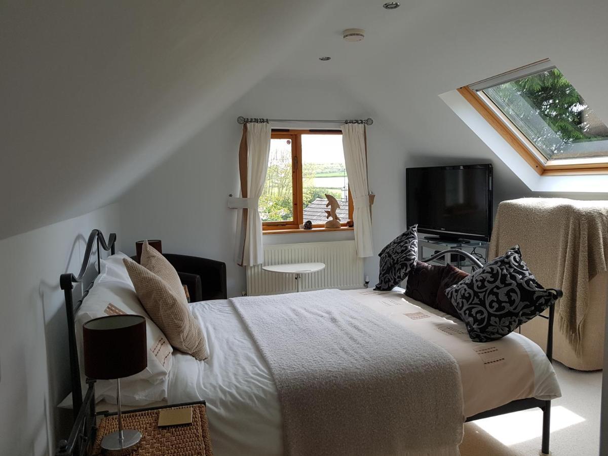 Meadow Oak Accommodation ボドミン エクステリア 写真